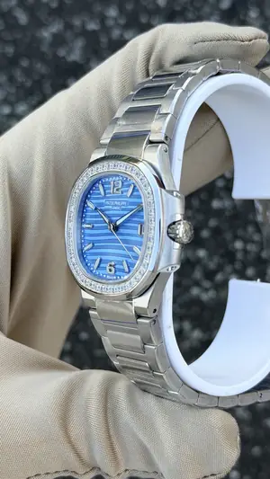 Patek Philippe Nautilus "Ladies Taşlı Çelik Kasa Mavi Kadran" 7018 No. 02 — 6. görsel