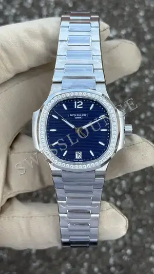 Patek Philippe Nautilus "Ladies Taşlı Çelik Kasa Mavi Kadran" 7018 — 1. görsel