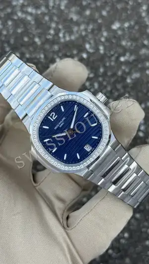 Patek Philippe Nautilus "Ladies Taşlı Çelik Kasa Mavi Kadran" 7018 — 2. görsel
