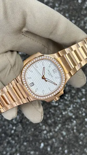 Patek Philippe Nautilus "Rose Gold" 5711R No. 04 — 3. görsel