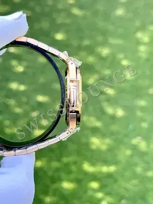 Patek Philippe Nautilus "Taşlı Çelik Kasa Tas Islemeli Beyaz Kadran" 5711 No. 01 — 4. görsel