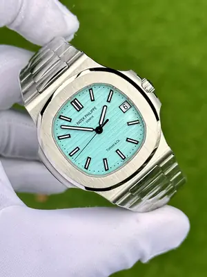 Patek Philippe Nautilus "Tiffany Blue" 5711-1A-018 — 2. görsel