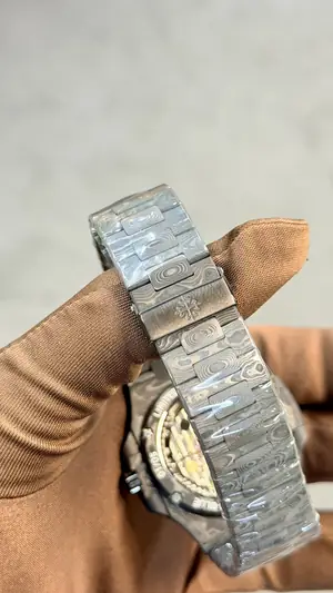 Patek Philippe Nautilus "Tiffany Blue" 5711 No. 02 — 8. görsel