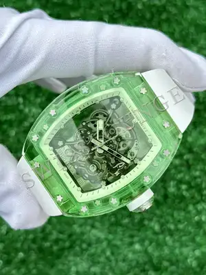 Richard Mille RM 56-01 "Saydam Yeşil Kasa Tourbillon" — 3. görsel