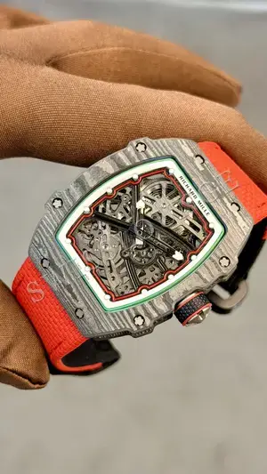 Richard Mille RM 67-02 "Karbon Kasa Kırmızı Kordon" — 3. görsel