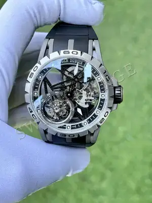 Roger Dubuis Excalibur "Spider Skeleton", 1. görsel