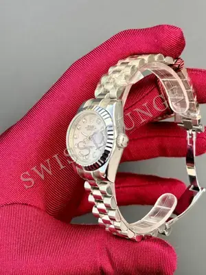 Rolex Datejust 26 mm "Lady Pink Diamond Dial Jubilee" — 6. görsel