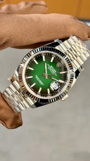 Rolex Datejust 36 mm "Palm Green Fluted Bezel Jubile Kordon" 126234 No. 08 — 3. görsel
