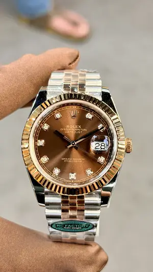 Rolex Datejust 36 mm "Rose Altın Fluted Bezel Arduvaz Kadran" 126231 — 1. görsel