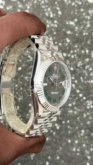 Rolex Datejust 41 mm "Taşlı Siyah Kadran Jubile" 126334 No. 04 — 5. görsel