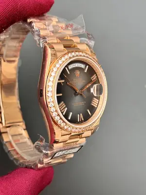 Rolex Day-Date 36 mm "Everose Arduvaz Diamond Kadran Tungsten" 128235 No. 04 — 5. görsel