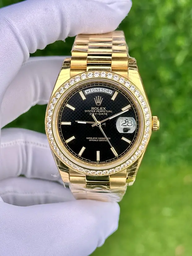 Rolex Day-Date 40 mm "Altın Siyah"