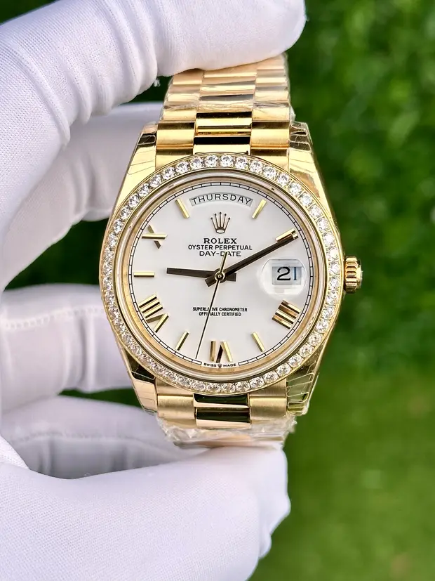 Rolex Day-Date "Altın" 228348