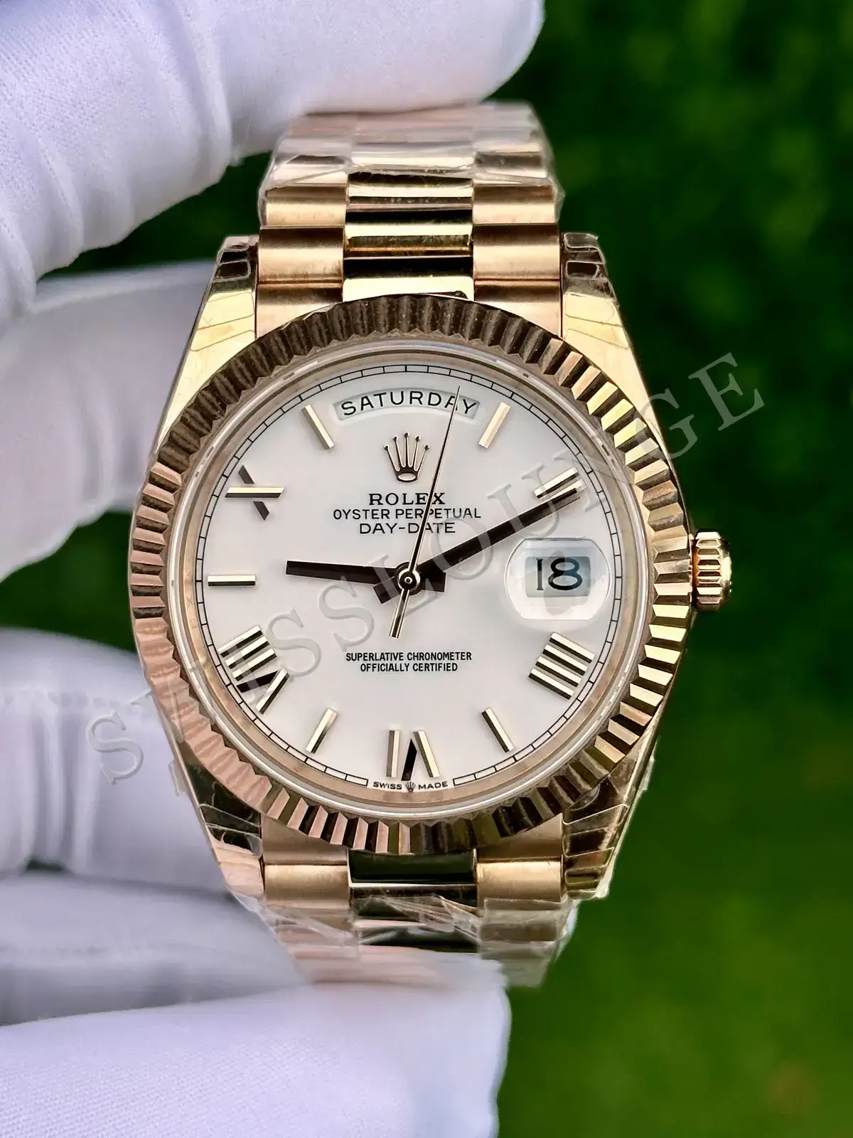 Rolex Day-Date "Cubuklu Altın Kadran" 228238 No. 02