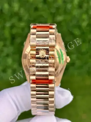 Rolex Day-Date "Cubuklu Altın Kadran" 228238 No. 02 — 7. görsel