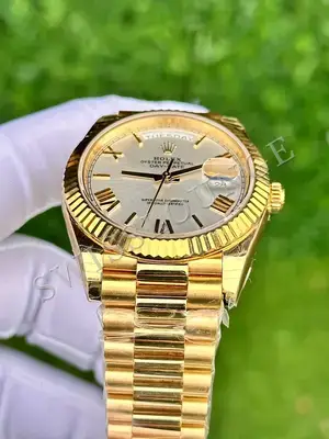 Rolex Day-Date "Cubuklu Altın Kadran" 228238 — 4. görsel
