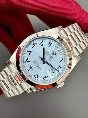Rolex Day-Date "II Platinum Ice Blue Arabic Dial" — 3. görsel
