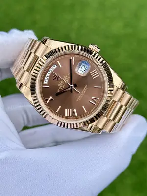 Rolex Day-Date "Kahverengi Kadran" 228235 — 2. görsel
