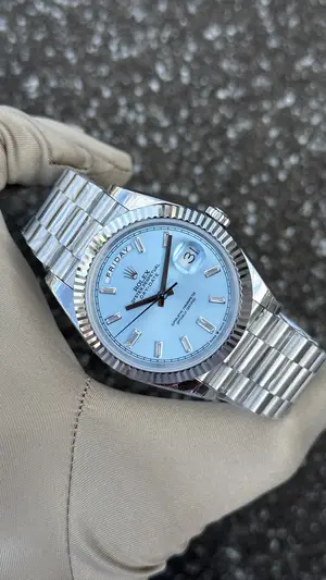 Rolex Day-Date "Platinum Ice Blue" 228236 — 2. görsel