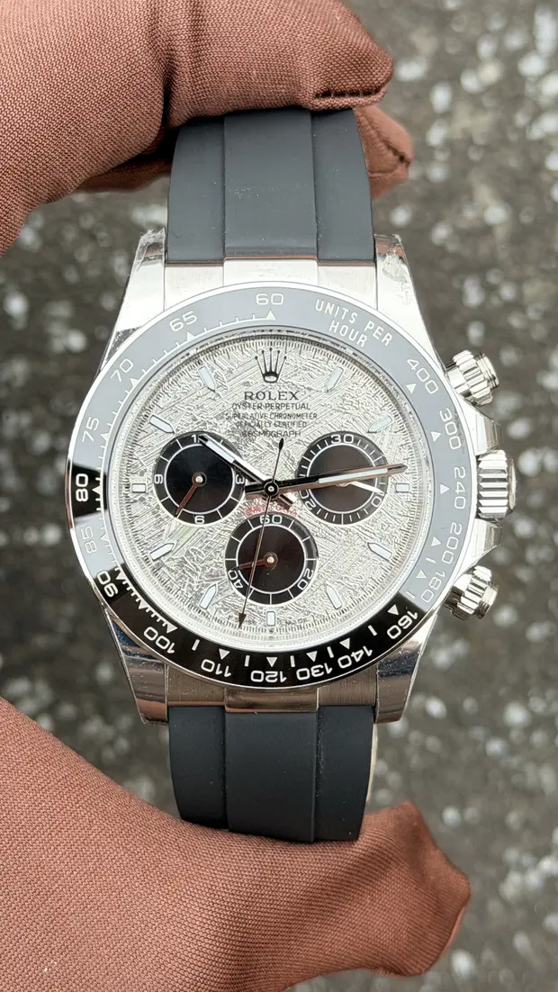Rolex Daytona 116519LN No. 02