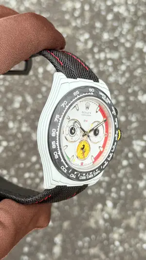 Rolex Daytona "Cosmograph Diw Ferrari White Carbon" No. 02 — 5. görsel
