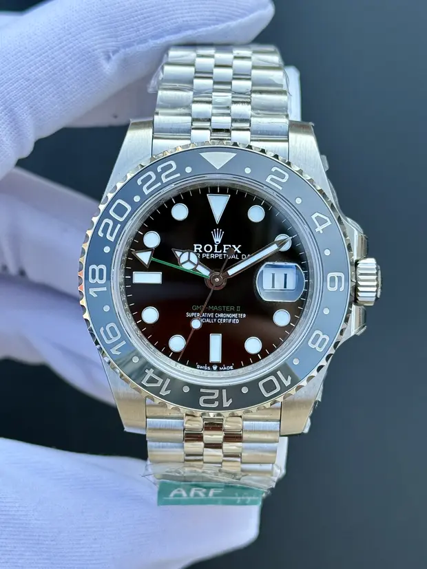 Rolex GMT-Master II "Oyster Plus"