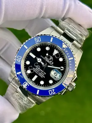 Rolex Oyster Perpetual 41 mm "Yeni Siyah Jubile" 124300 No. 01 — 3. görsel