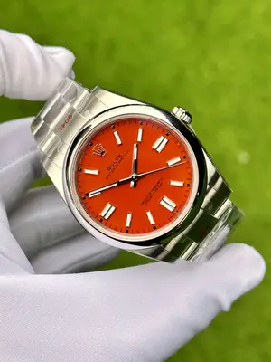 Rolex Oyster Perpetual "Red Kadran" — 2. görsel