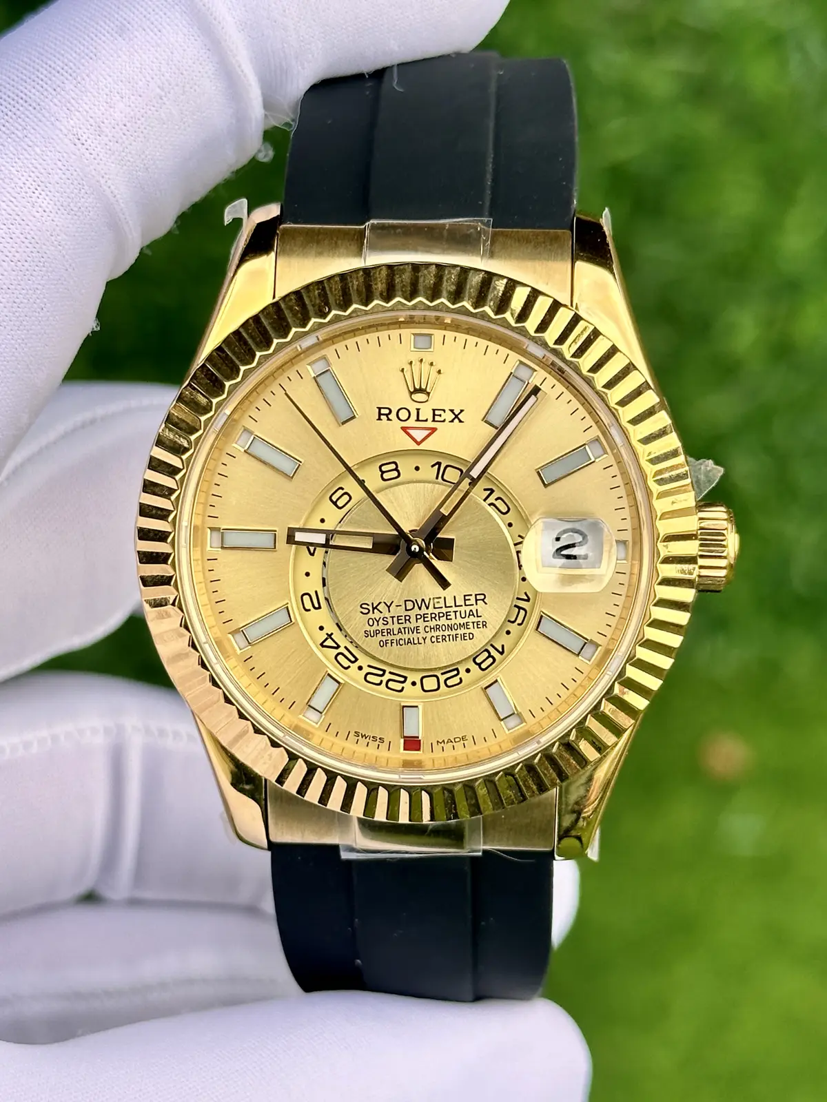 Rolex Sky-Dweller 42 mm "Altın Kadran Gold Kasa" No. 02