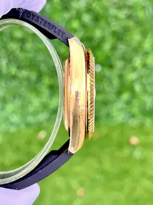 Rolex Sky-Dweller 42 mm "Altın Kadran Gold Kasa" No. 02 — 5. görsel