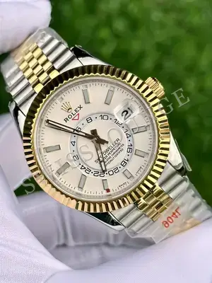 Rolex Sky-Dweller 42 mm "Gold Kadran Cift Renkli Jubile" No. 02 — 2. görsel