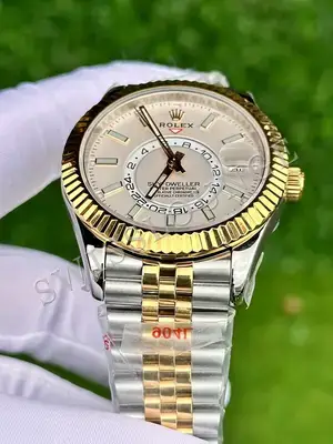 Rolex Sky-Dweller 42 mm "Gold Kadran Cift Renkli Jubile" No. 02 — 4. görsel