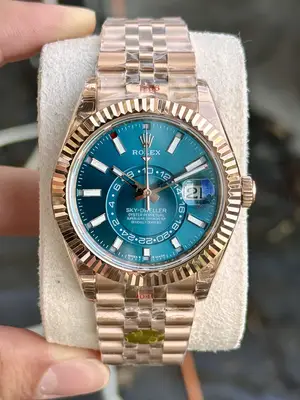 Rolex Sky-Dweller 42 mm "Siyah Kadran Gold Kasa" No. 01 — 1. görsel
