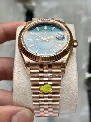Rolex Sky-Dweller 42 mm "Siyah Kadran Gold Kasa" No. 01 — 5. görsel