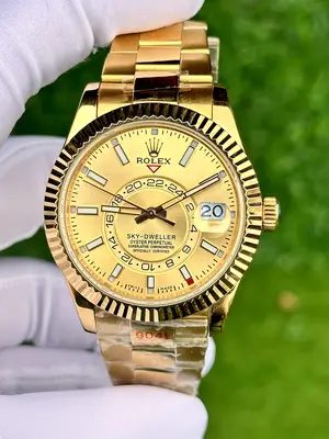 Rolex Sky-Dweller "Altın" 326933 — 1. görsel