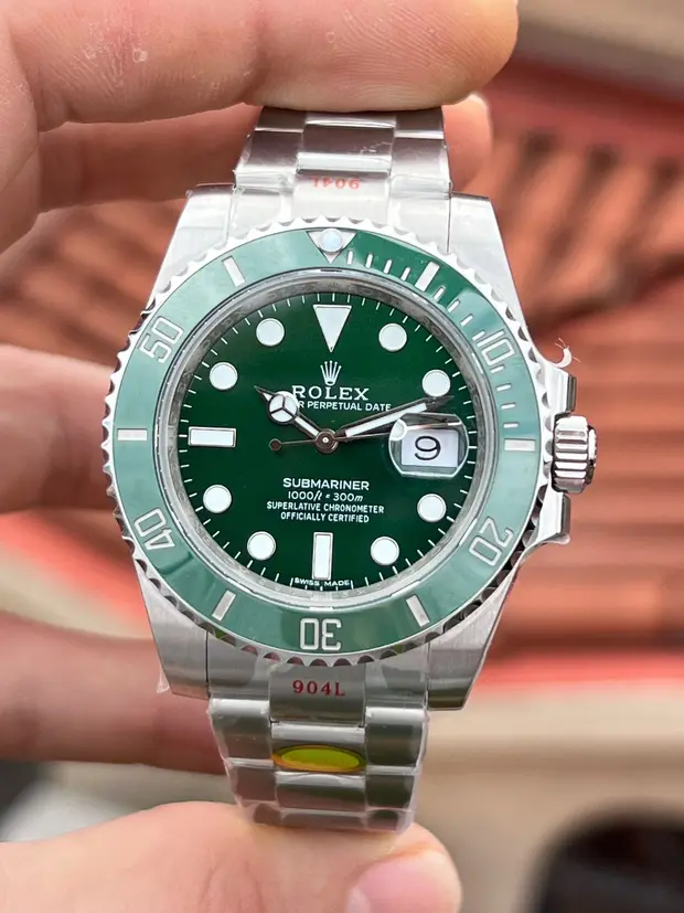 Rolex Submariner 41 mm "Starbucks" 126610LV No. 13
