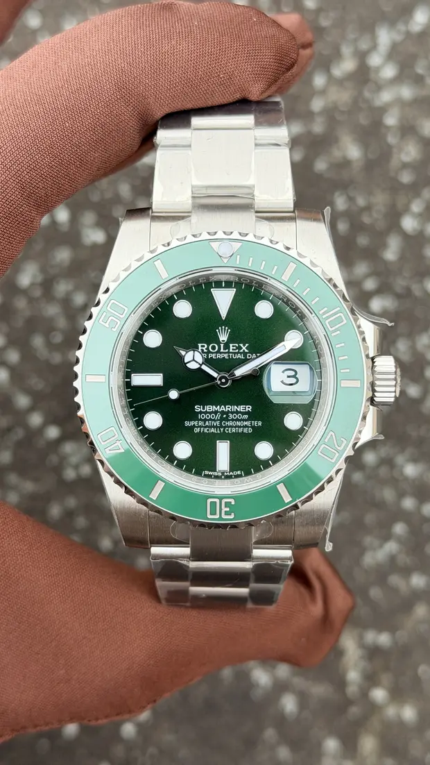 Rolex Submariner 41 mm "Starbucks" 126610LV No. 26