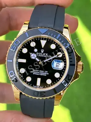 Rolex Yacht-Master 40 mm "Siyah Kadran Kauçuk Kordon" — 1. görsel