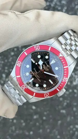 Tudor Black Bay "Burgundy" — 3. görsel