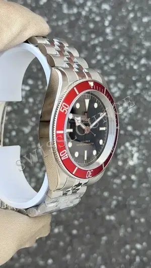 Tudor Black Bay "Burgundy" — 5. görsel