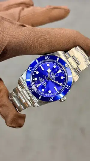 Tudor Black Bay "Mavi Kadran Mavi Bezel" — 3. görsel