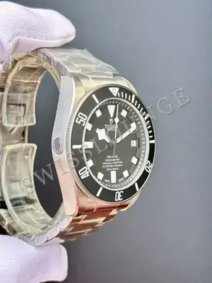 Tudor Pelagos 25610TNL, 5. görsel