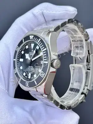 Tudor Pelagos 25610TNL, 6. görsel