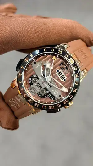 Ulysse Nardin El Toro "GMT Perpetual Pembe Altın Kasa", 3. görsel