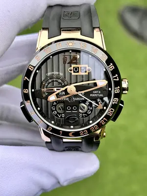 Ulysse Nardin Executive "Toro" — 1. görsel