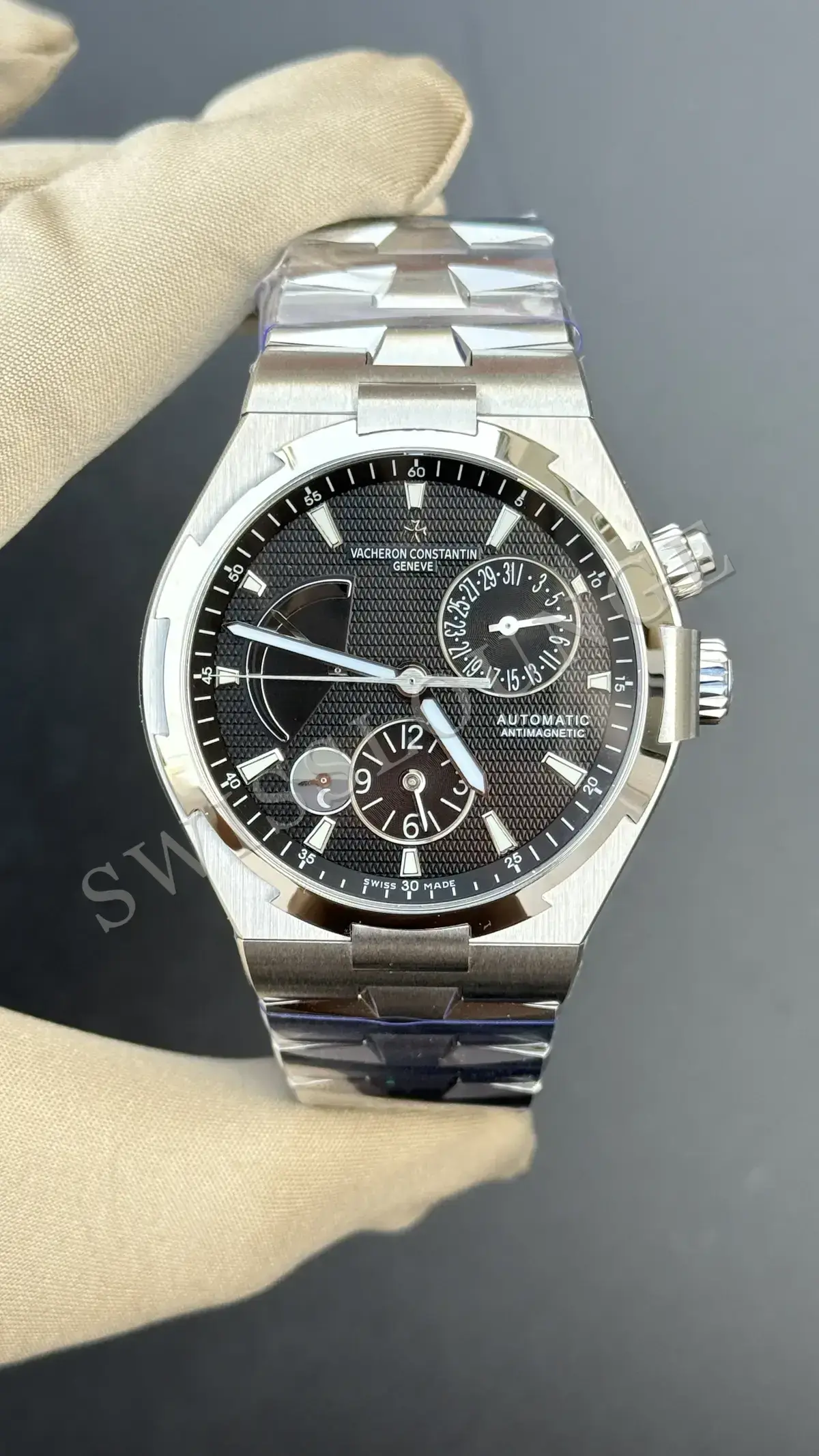 Vacheron Constantin Overseas 4520V No. 02