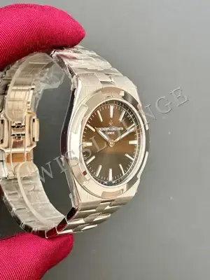 Vacheron Constantin Overseas "Çelik Kasa Gri Kadran" 47074 No. 02 — 5. görsel