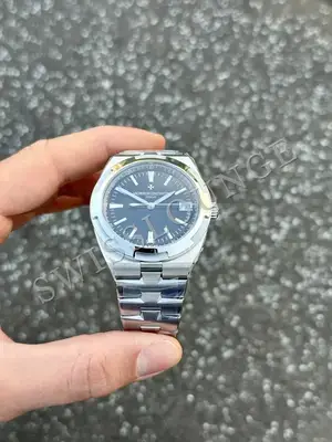 Vacheron Constantin Overseas "Çelik Kasa Siyah Kadran" 47074 No. 03 — 4. görsel