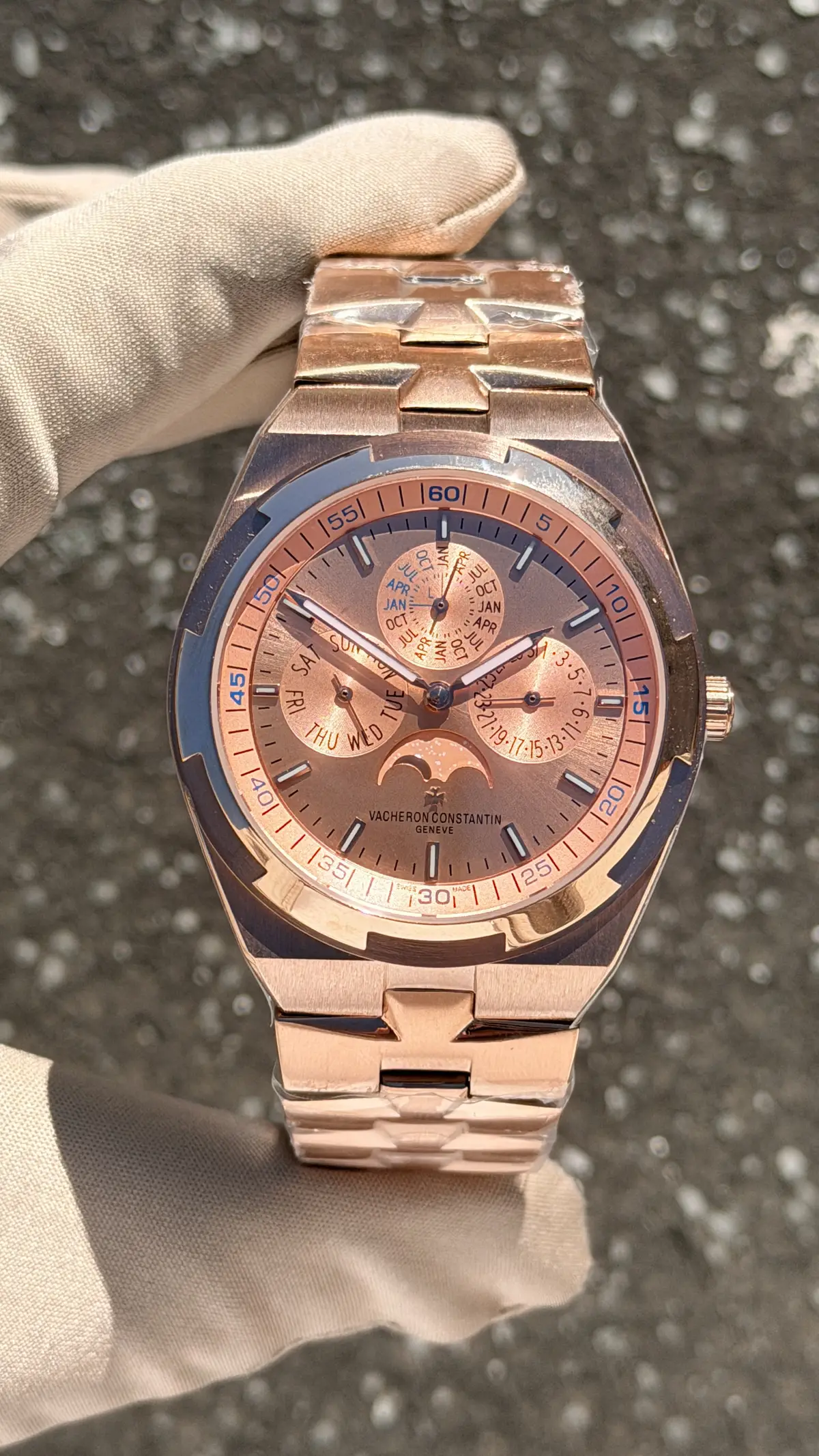 Vacheron Constantin Overseas "Perpetual Calendar Ultra Thin"